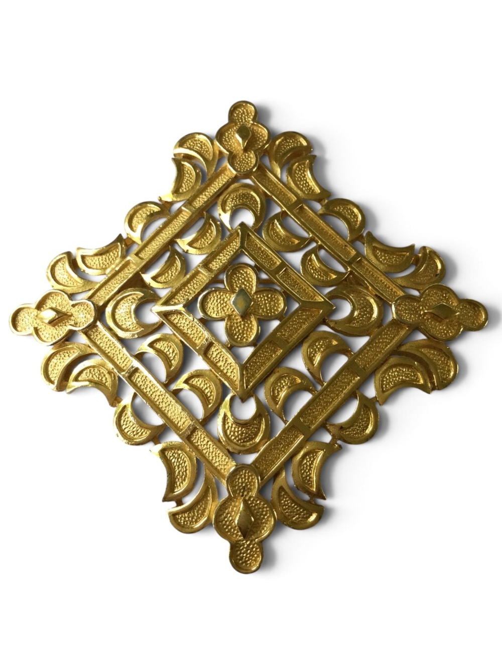 Vintage Crown Trifari Arabesque Gilded Statement Brooch - Picture 6 of 13